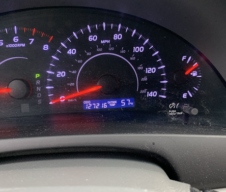 Photo 5 of 10 of 2011 Toyota Camry LE